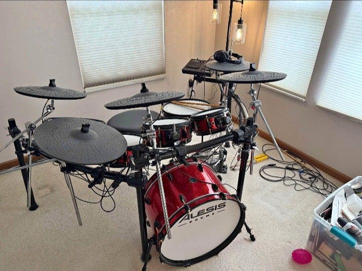 Alesis Strike Pro SE