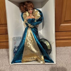 Mattel 1992  Benefit Ball Barbie Doll