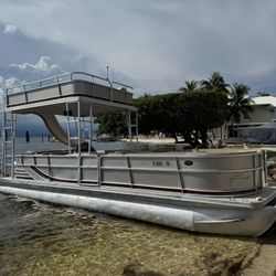 Pontoon Boat With Slide 