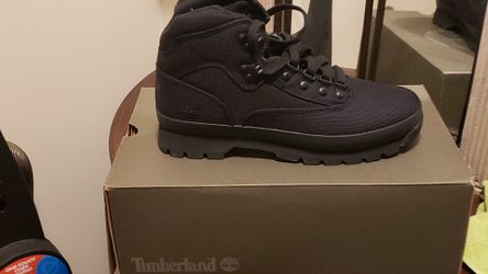 Black on black knit timberland hiking boots size 8.5