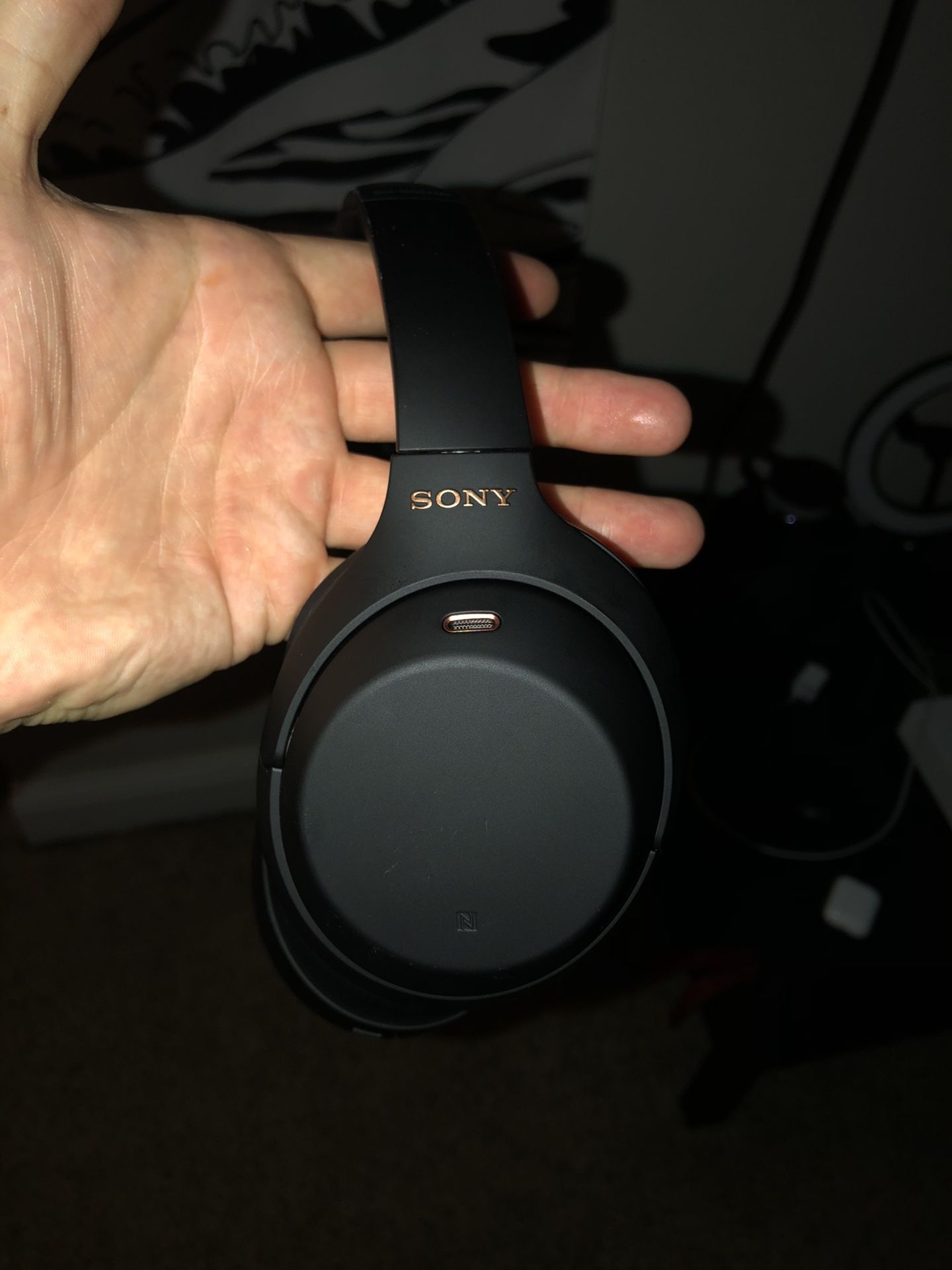 Sony WH-1000xM4