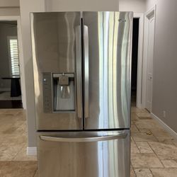 LG Refrigerator/Freezer