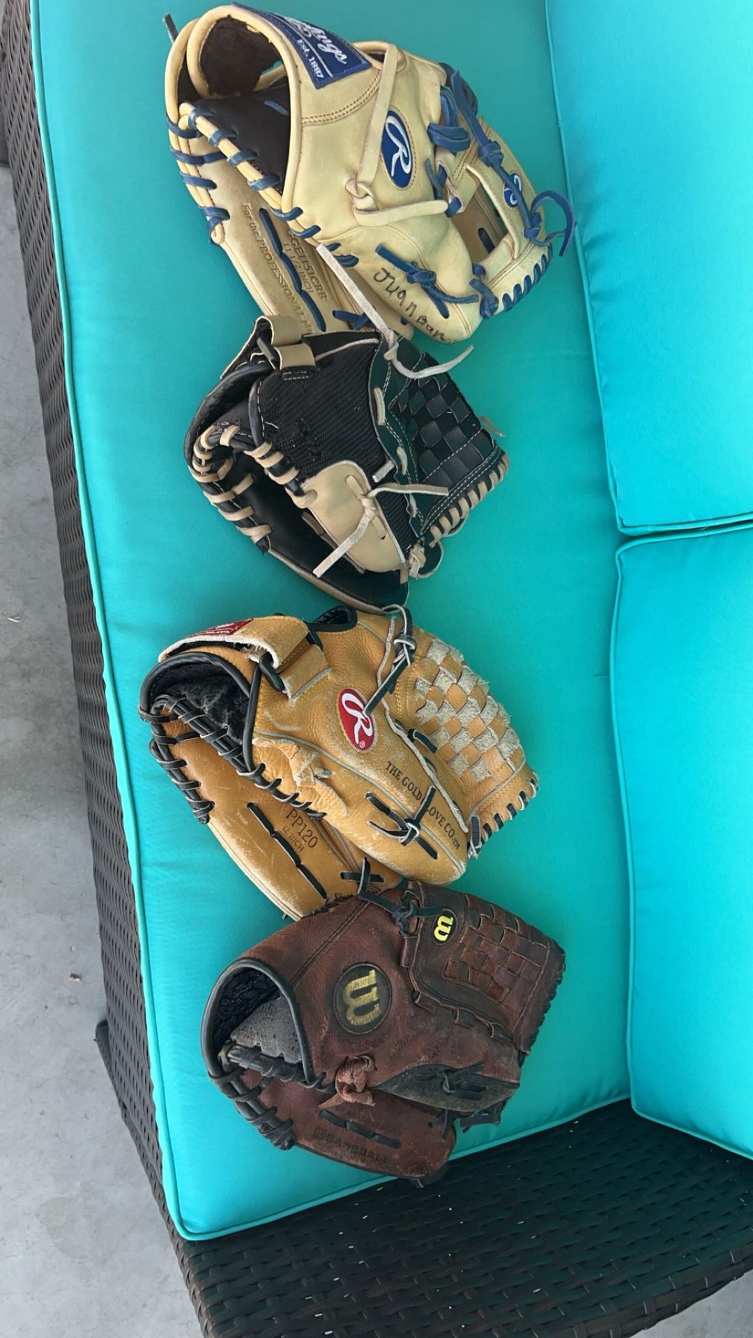 Used Baseball ⚾️ Gloves