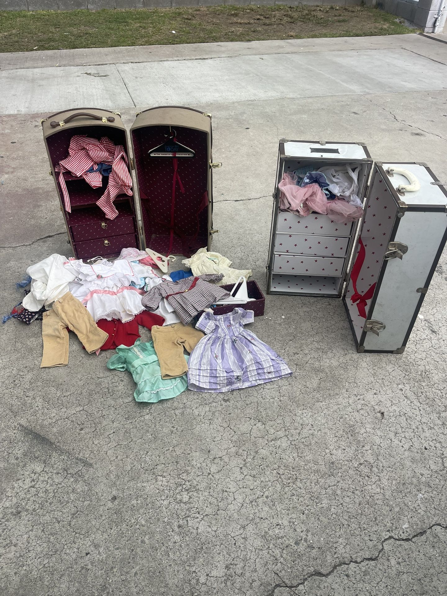 American Girl Doll Closet And Clothes