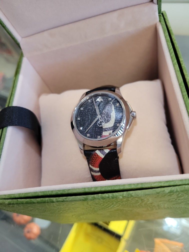 Gucci Le Marche Merville Watch
