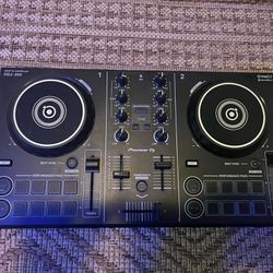 DDJ 200 DJ Controller