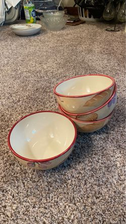 Set of 4 cereal/soup bowls