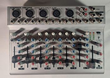 Behringer URB 1002 professional Battery Powered Mixer