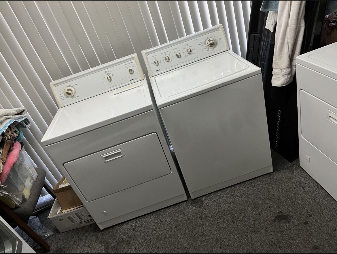 KENMORE WASHER AND GAS DRYER