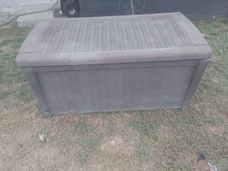 GARDEN/ POOL STORAGE BOX