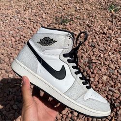 Sz 11 Jordan 1s High $40 FIRM NO TRADES