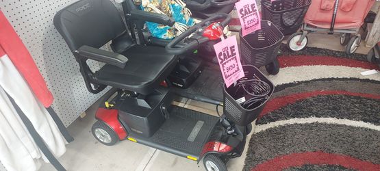 Pride GoGo 4 wheel Mobility scooter