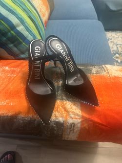 Black Gianni bini heels