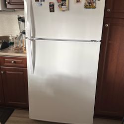 Kenmore refrigerator. 