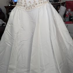 Imperial Wedding Gown  Cleaned N Persevered 