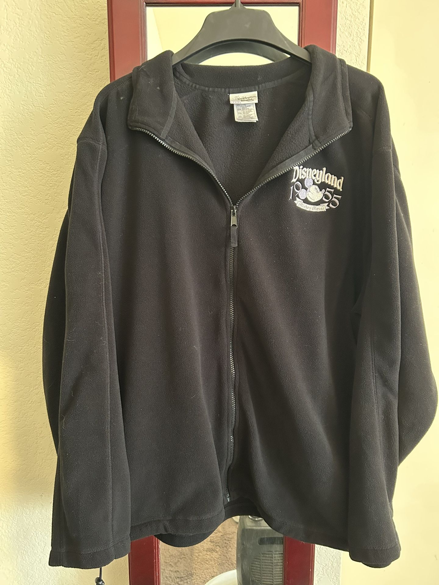 DISNEY BLACK FLEECE SWEATER