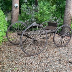 Antique Carriage 