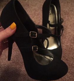 Black heels $15 size 7.5-8