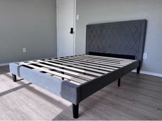 BRAND NEW FULL SIZE VELVET PLATFORM BED WITH PLUSH MATTRESS (FREE DELIVERY)