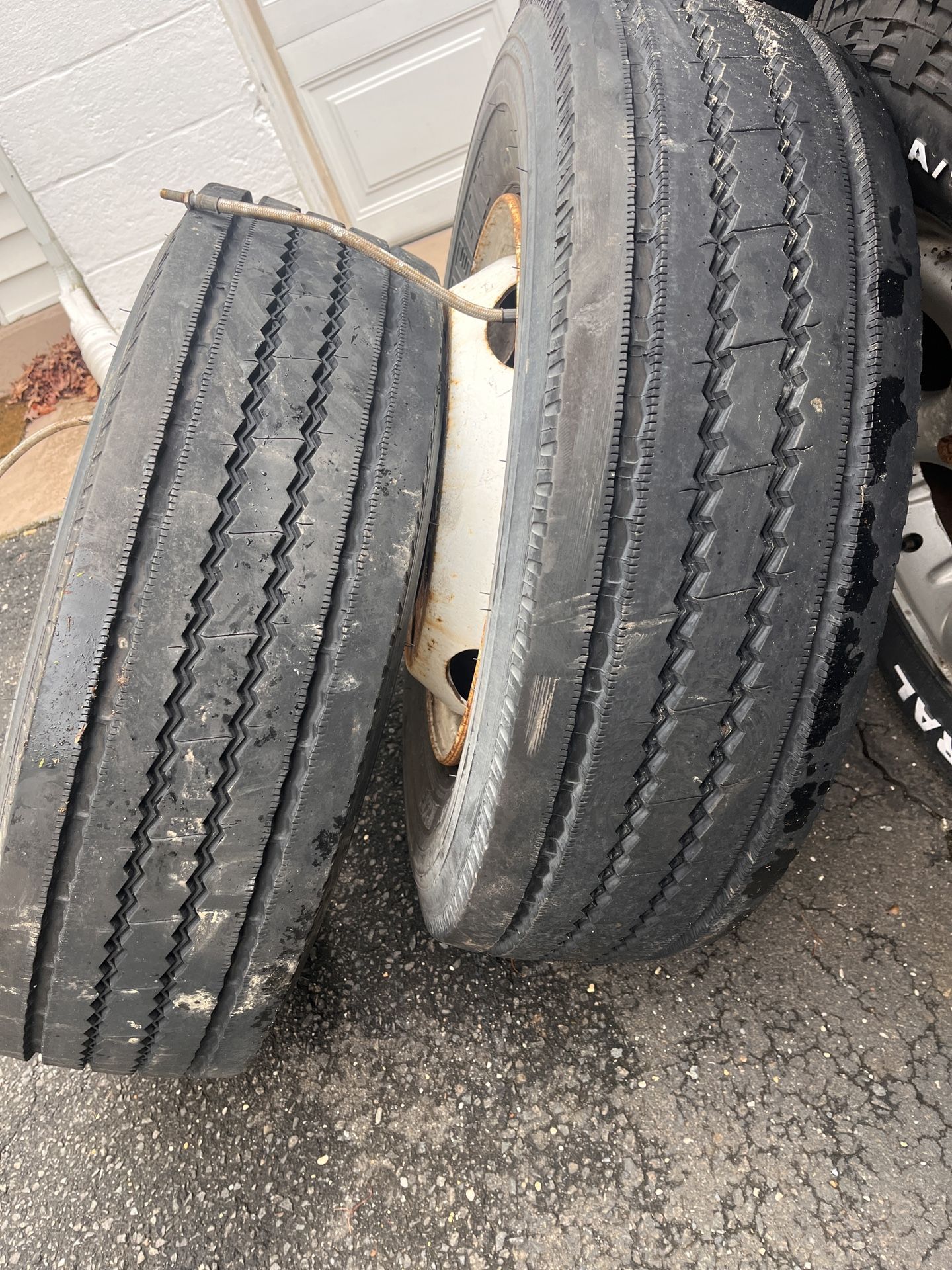 Tires And Rims  245/70R19.5