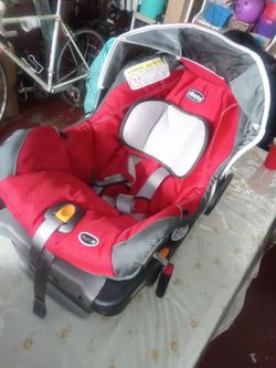 CHICCO KEYFIT 30 INFANT CAR SEAT