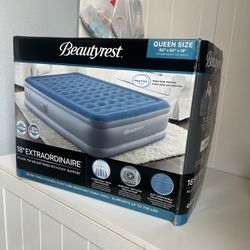 Queen Size Air mattress 