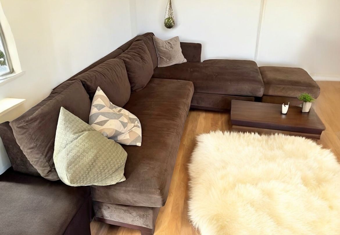 L-sectional Couch & Ottoman