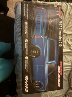 Brand New Traxxas Slash C10