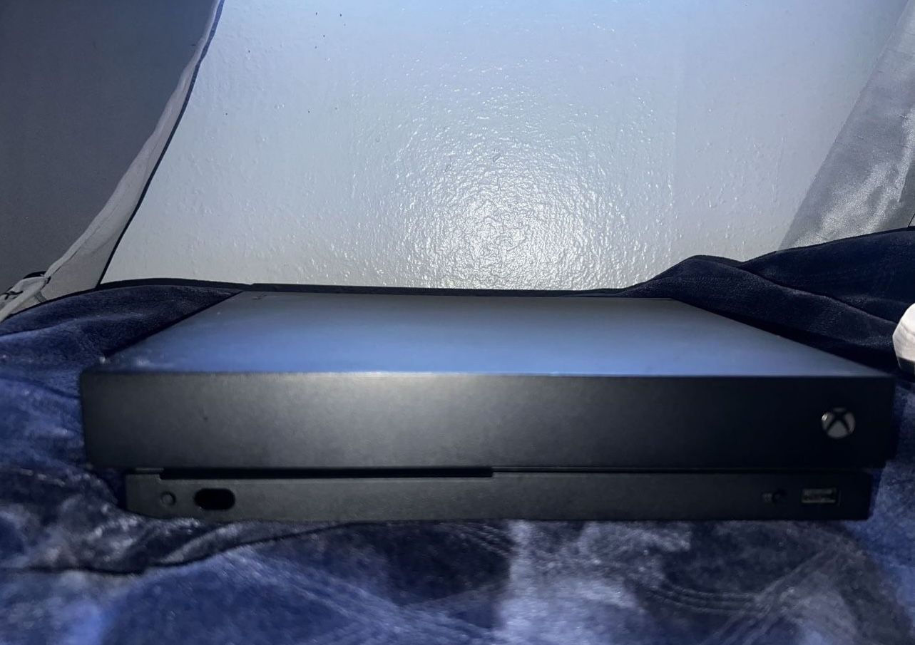 Xbox One X