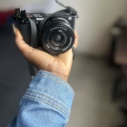 Sony Alpha ZV-E10 - APS-C Interchangeable Lens Mirrorless 