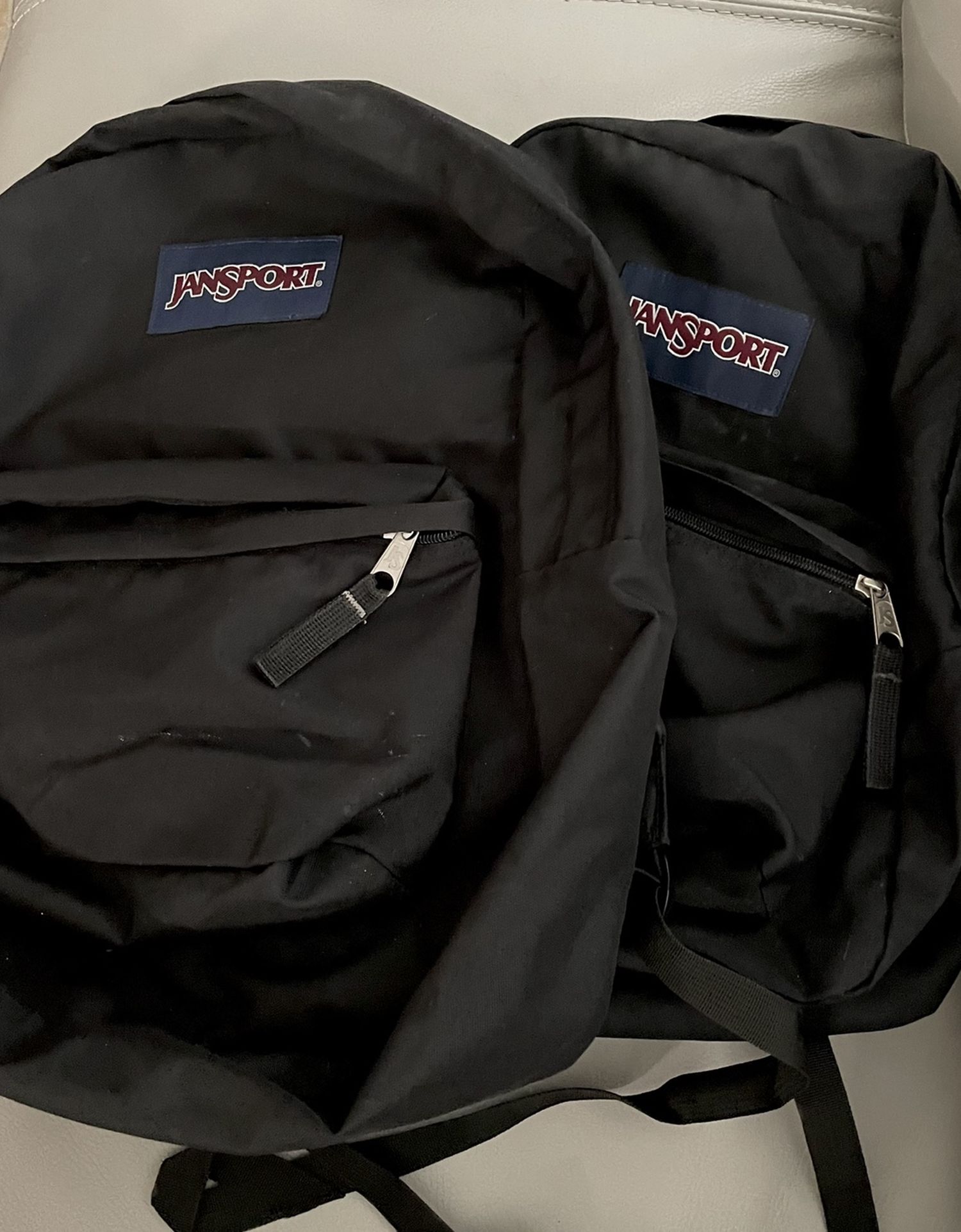 2 Jansport Backpack Big And Medium Like New !!!