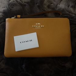 New Authentic Coach Wristlets 