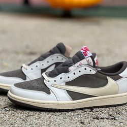 𝐎𝐧l𝐲 𝐫𝐞𝐩l𝐲 𝐨𝐧 𝐈G : 𝐓𝐎𝐏𝐤𝐢𝐜𝐤𝐬𝟒𝟒𝟒                             Jordan 1 travis scott reverse mocha