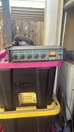 Shure. M267 Series Audio Mixer