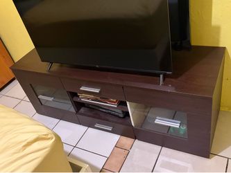 Tv stand
