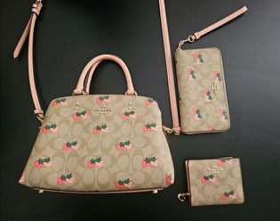 Coach Strawberry Set