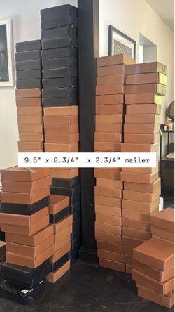 Mailers shipping boxes