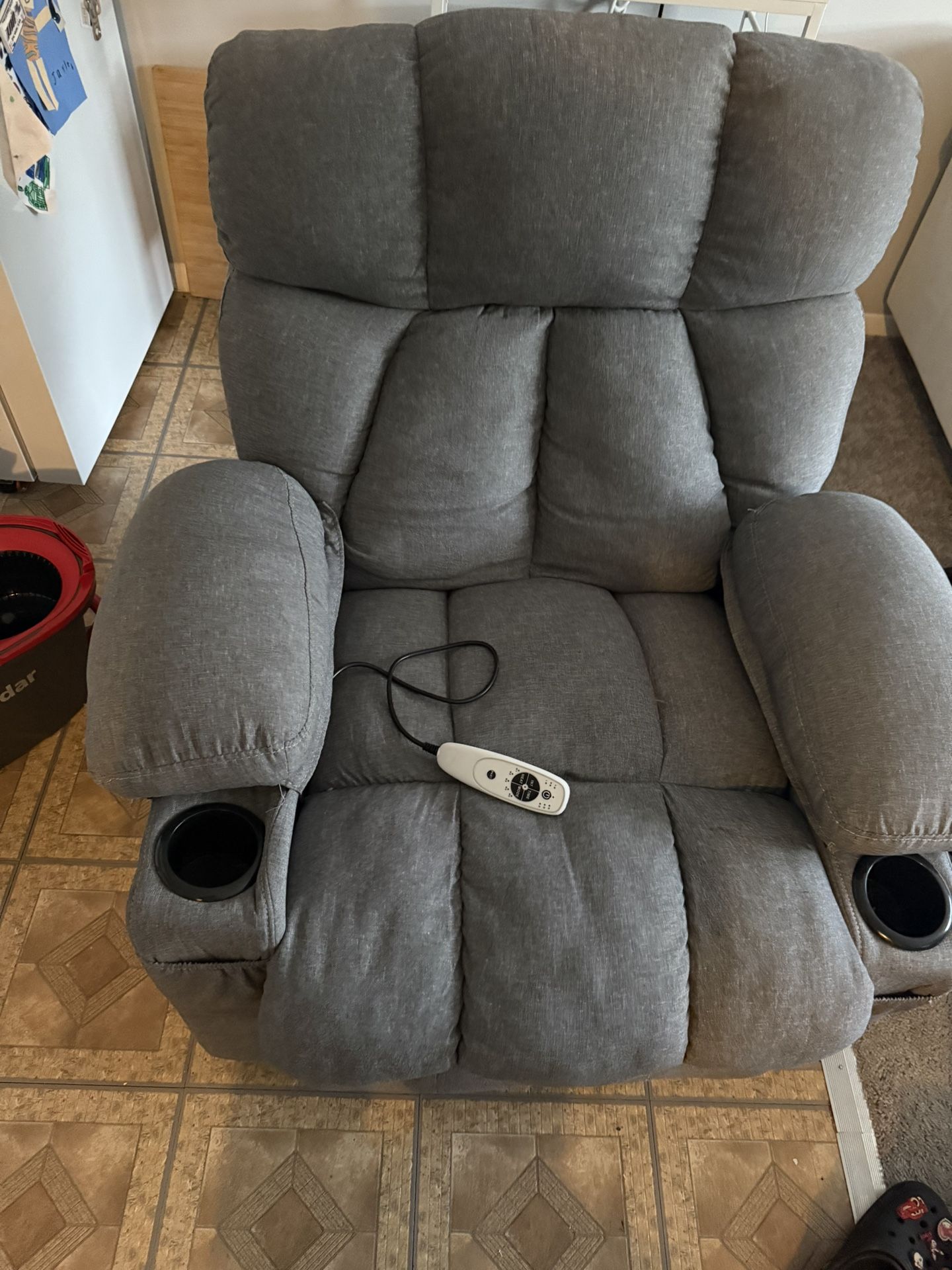 Recliner chair with massage and heat