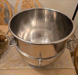 Doyon BTF040B 40 Qt. Stainless Steel Mixer Bowl (compatible BTF040H)