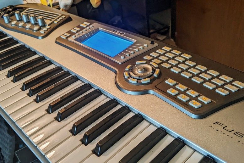 Alesis Fusion 6HD Synth Workstation