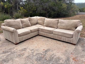 *FREE DELIVERY* Havertys L- Shaped Sectional Sofa Tan/Beige