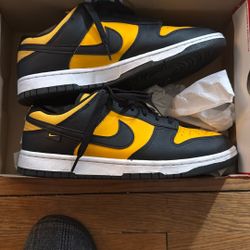 Nike Dunks Low Sz9.5