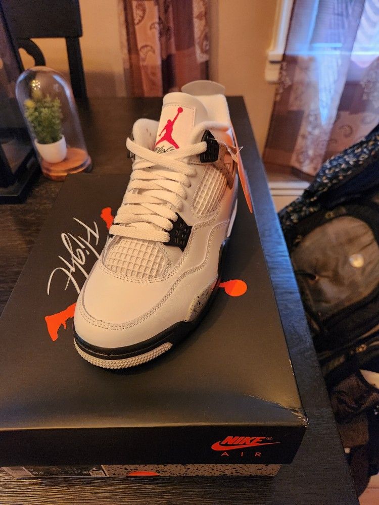 Jordan 4