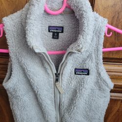 Patagonia Kids Vest. 6 years