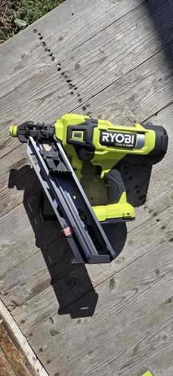 ONE+ HP 18V Brushless Cordless 30° Framing Nailer Kit with 4.0 Ah HIGH PERFORMANCE Battery and Charger