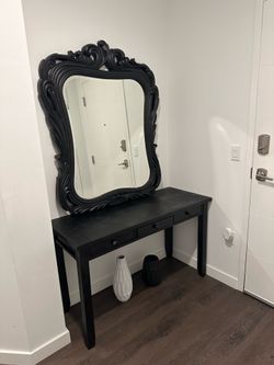 Black mirror
