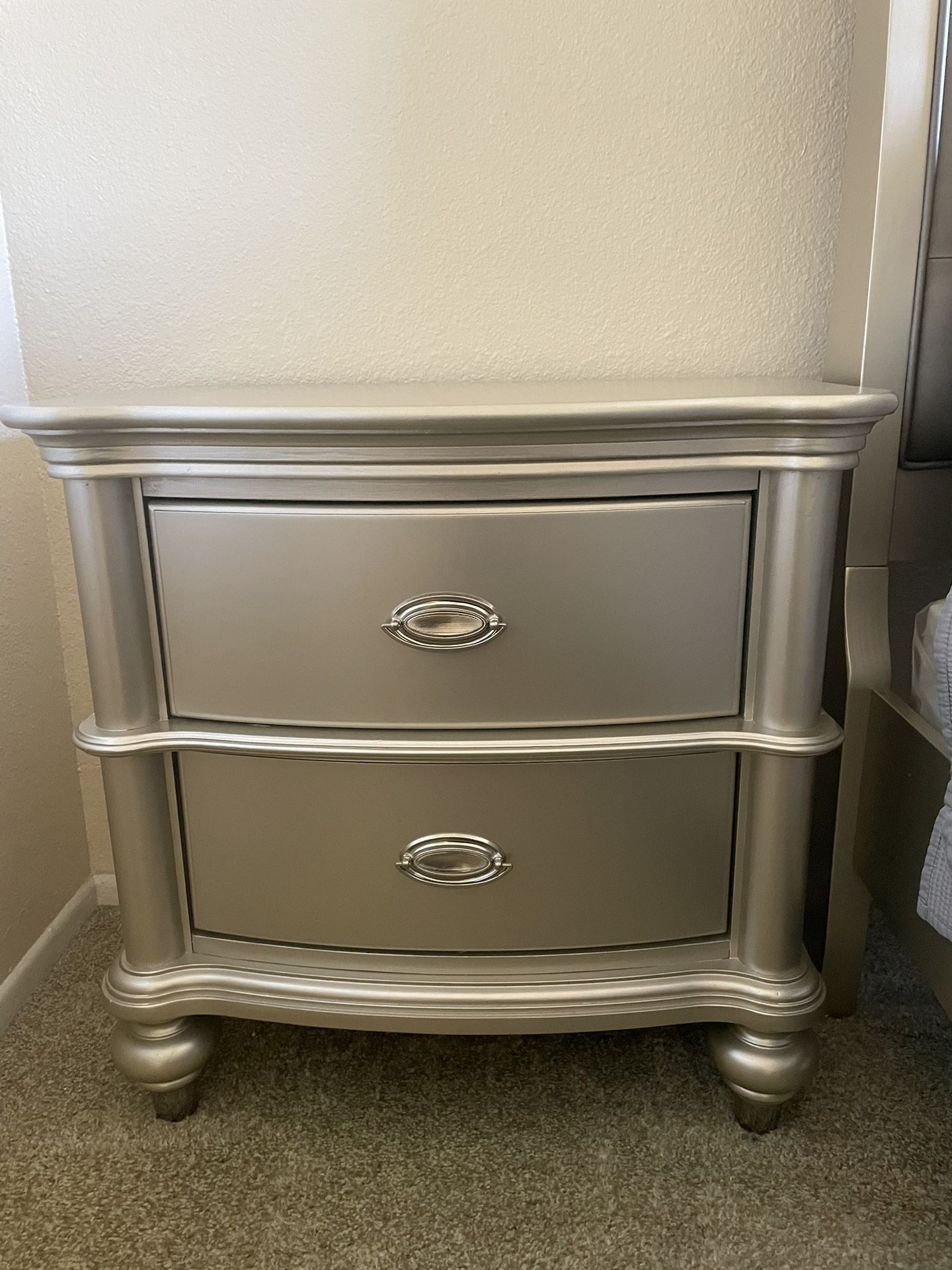 4pc Bedroom Set