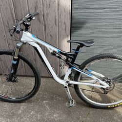 Trek Full-suspension Mountain Bike 17.5”