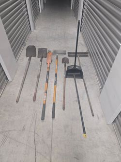 8pc shovels and brooms