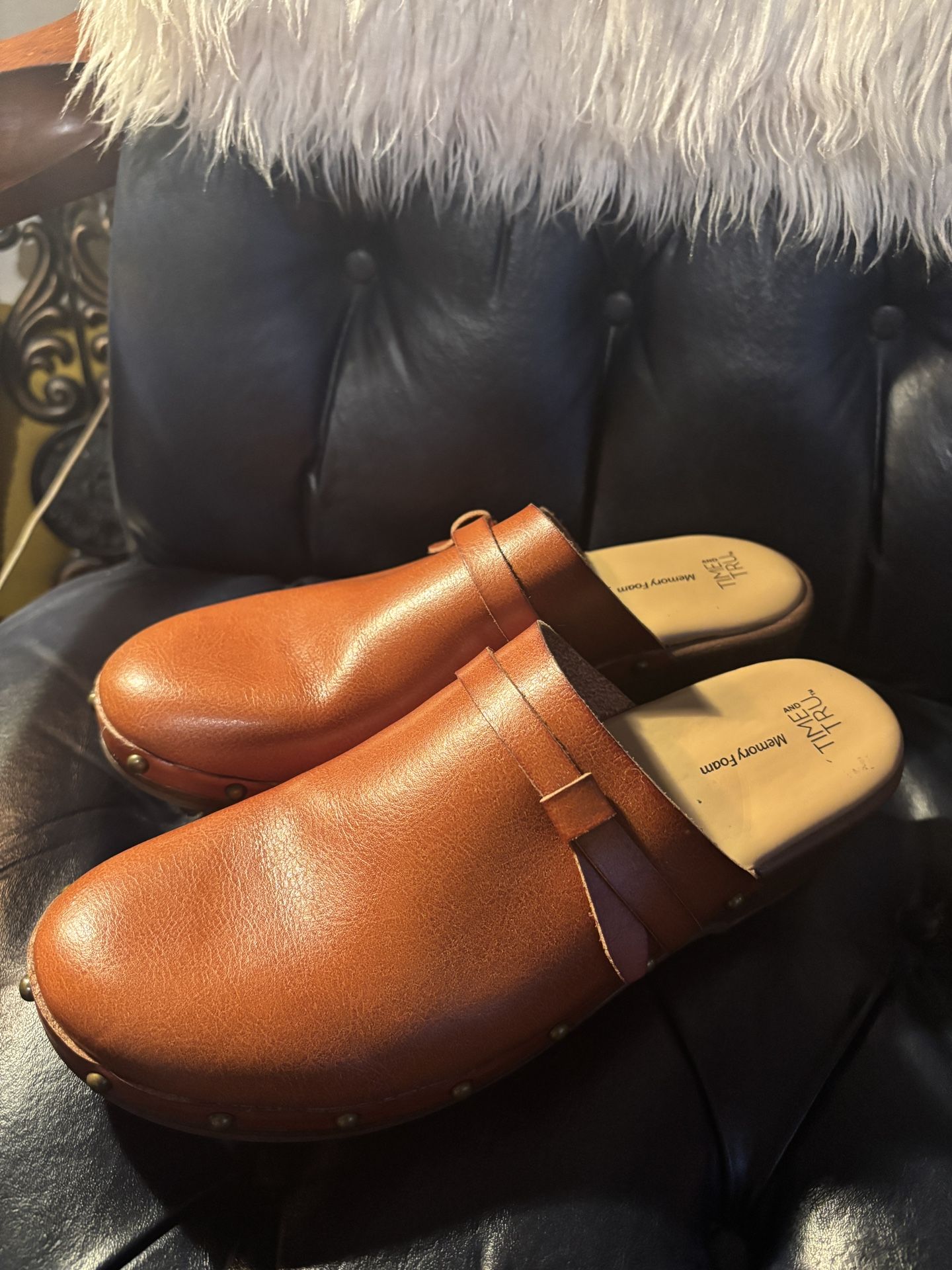 Time and Tru brown clogs size 10